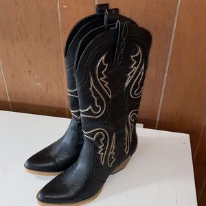 Very Volatile Black Boots